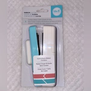 We R Memory Keepers Ribbon Cutter Cordless Battery Operated Cut & Seal Tool New